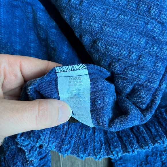 Blue Textured Button-Up Jacket - Picture 5 of 6